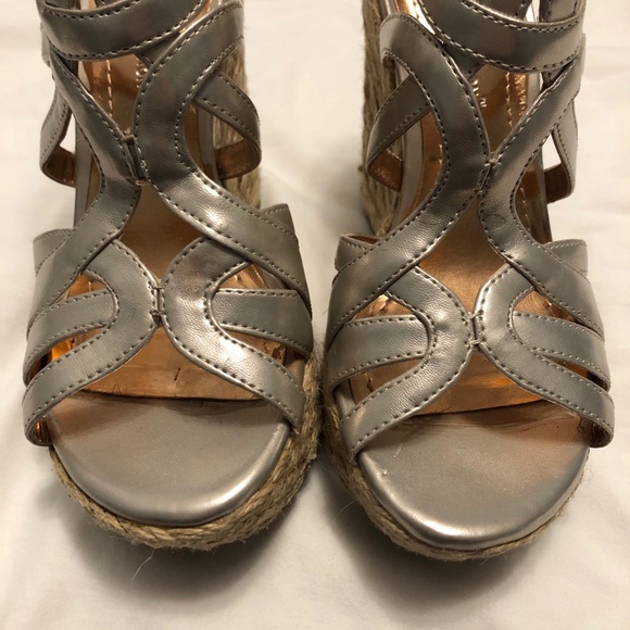 BCBG Espadrilles - Picture 6 of 8